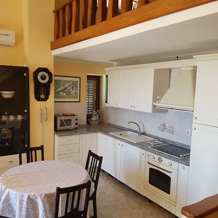 Apartment Maran